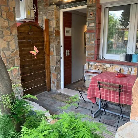Petrino House With Garden